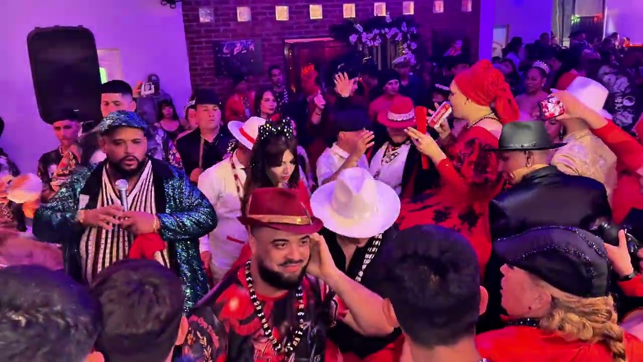 Alabé Arian / ALABÉ IAGO DE IEMANJA E ETTO MÉNDEZ CANTANDO SO PRA MALANDRAGEM 