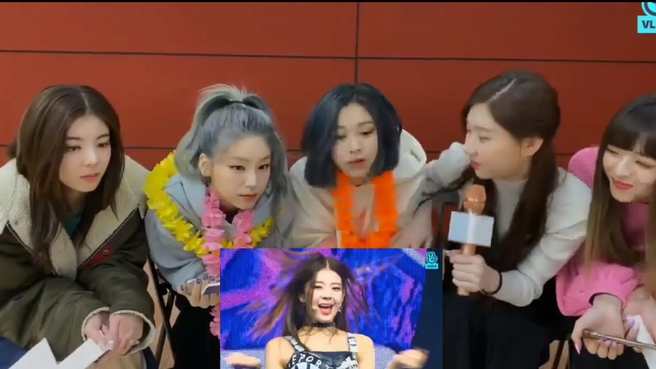 ITZY Reaction to 'WANNABE' Showcase (Full)