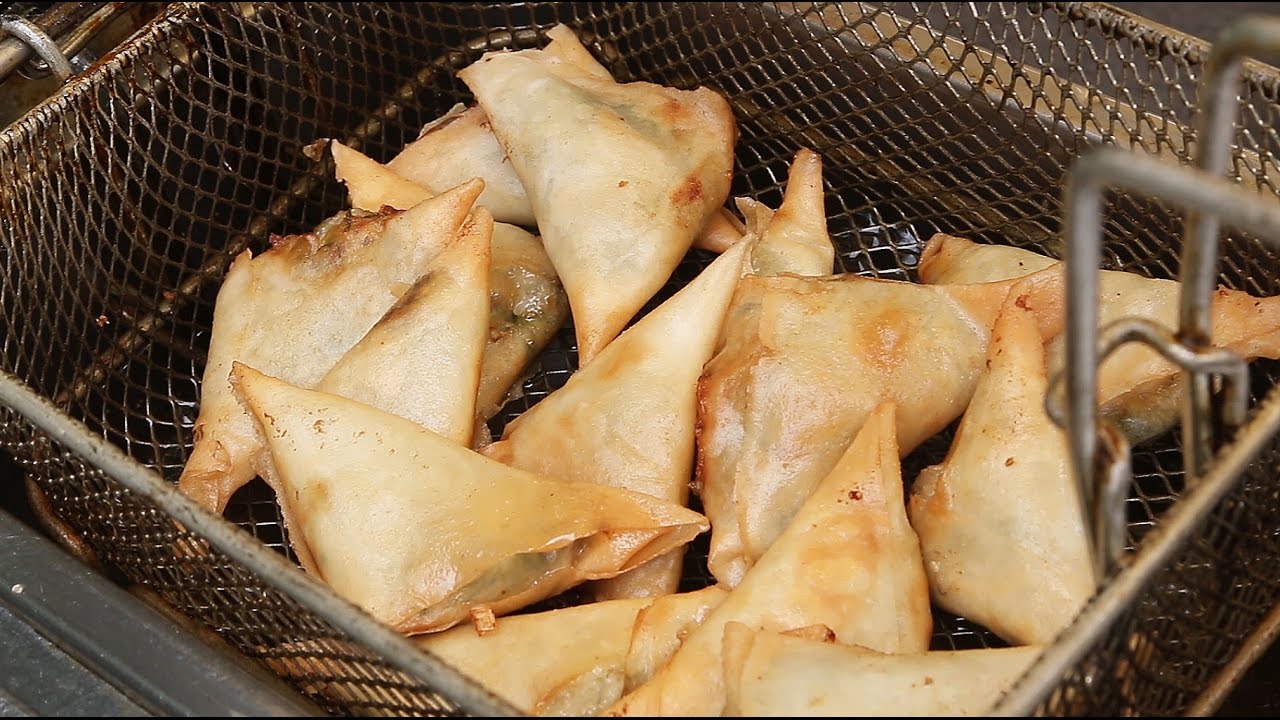 RECETTE : SAMOUSSAS AU THON - ILE DE LA REUNION