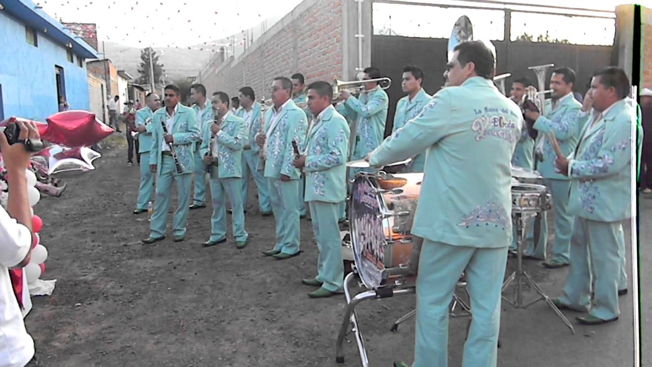 Banda Yurirense Sto  Tomas huatzindeo, buenos días paloma blanca y Dios nunca muere