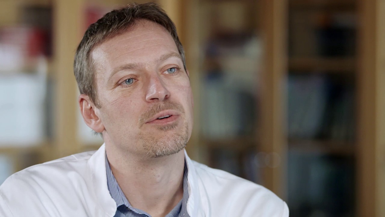Dr. Claudius Thom&eacute; on intraoperative CT