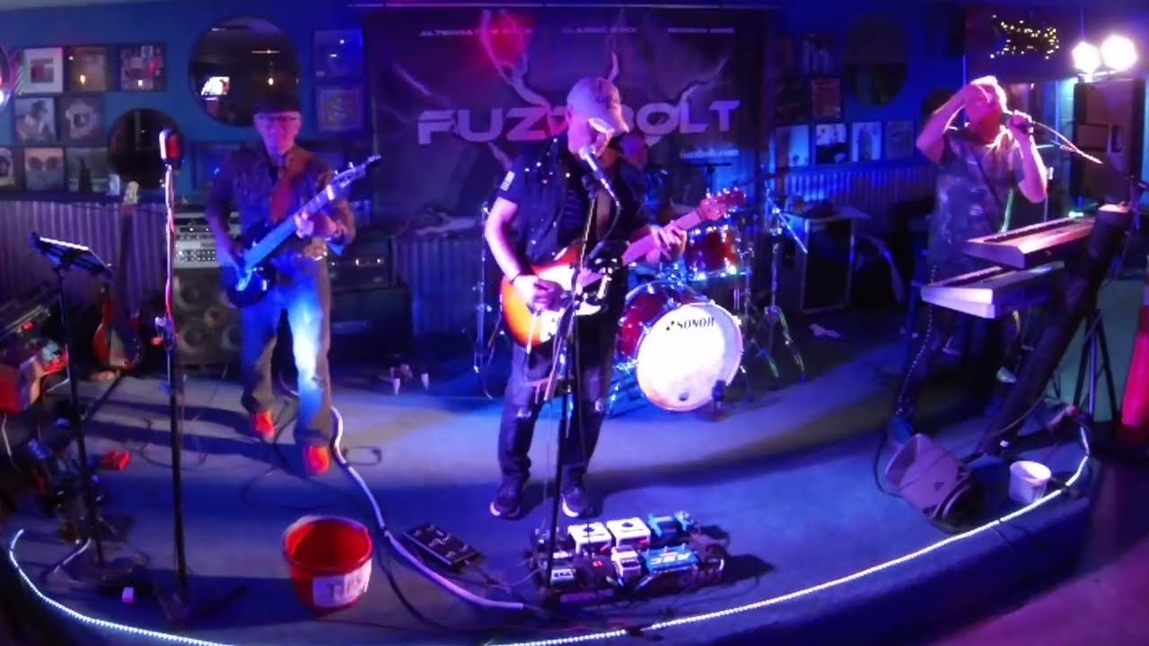 FUZZBOLT live @ R  Place 1 30 26