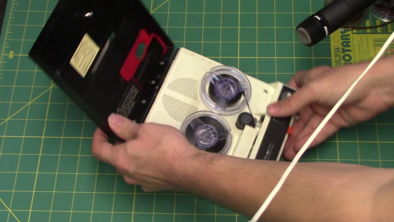 The Standard Tiny Pal SR-F21T Adorable Reel to Reel Tape Recorder!