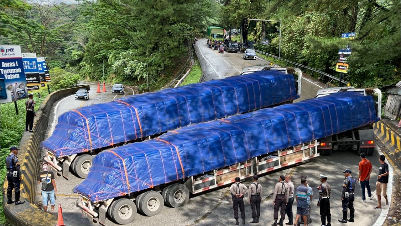 ASLI KACAU.. DRAMA PALING TERGILA !!!Bikin Sopir Pucat, Truk Kesulitan Lewat Tikungan Menanjak Tajam