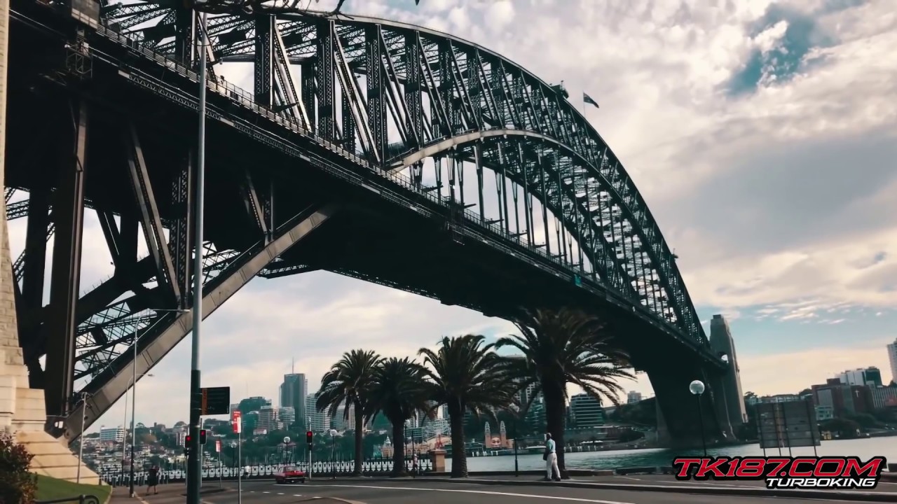 MRMAD 3000HP V8 TWIN TURBO GTR XU1 TORANA Cruises the streets of Sydney Australia!  MR MAD TK187.COM