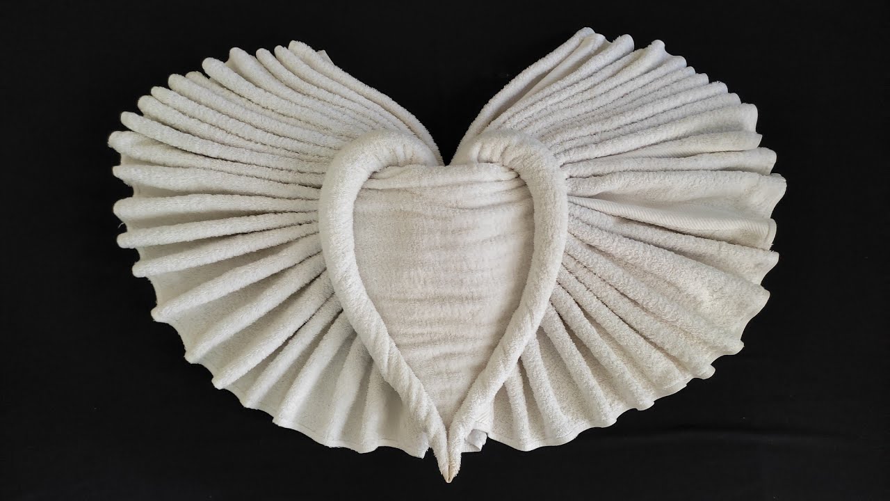 Towel Art - Heart Towel Folding | Towel folding design
