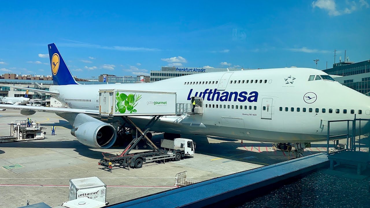 4K TRIP REPORT | Lufthansa | Frankfurt (FRA) - Vancouver (YVR) | Boeing B747-400 | ECONOMY