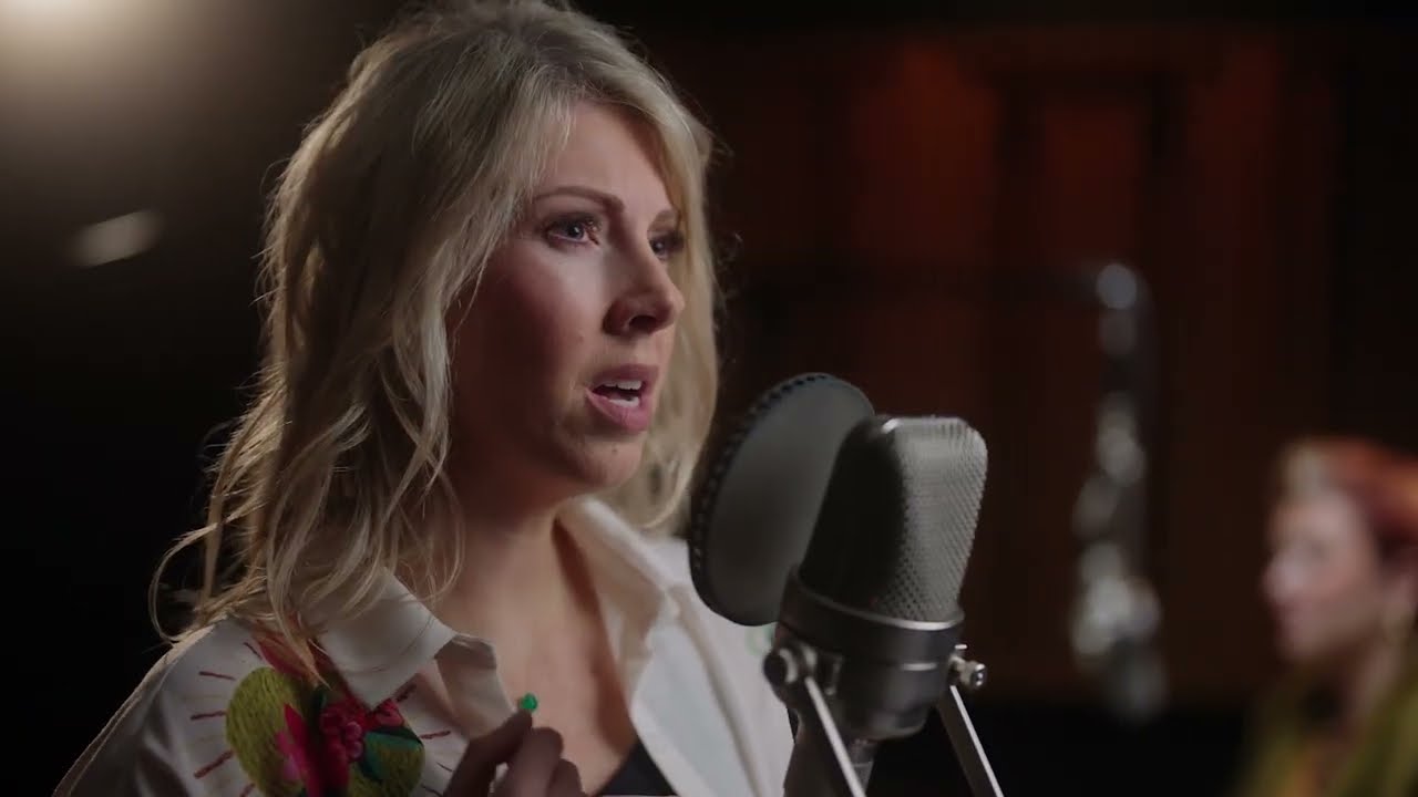 Bronwen Lewis and Emma Winter - Landslide Duet COVER
