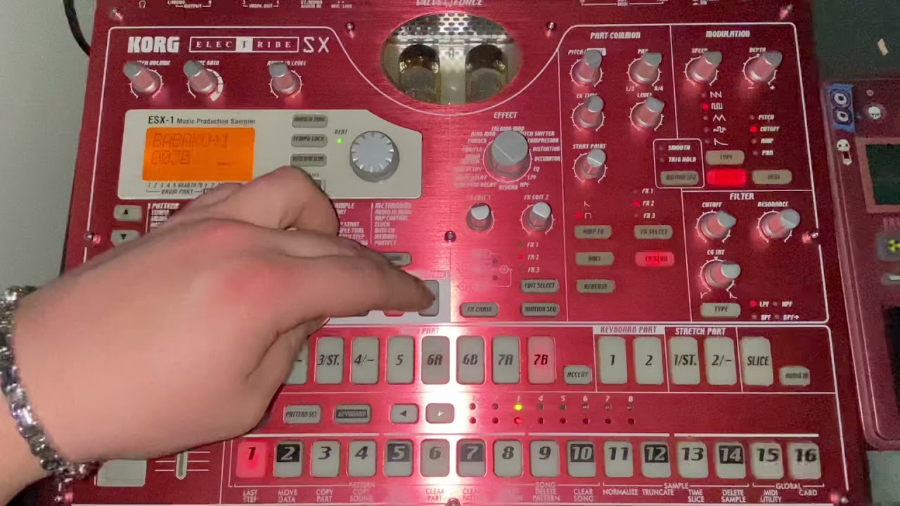 Korg ESX tekk Beat