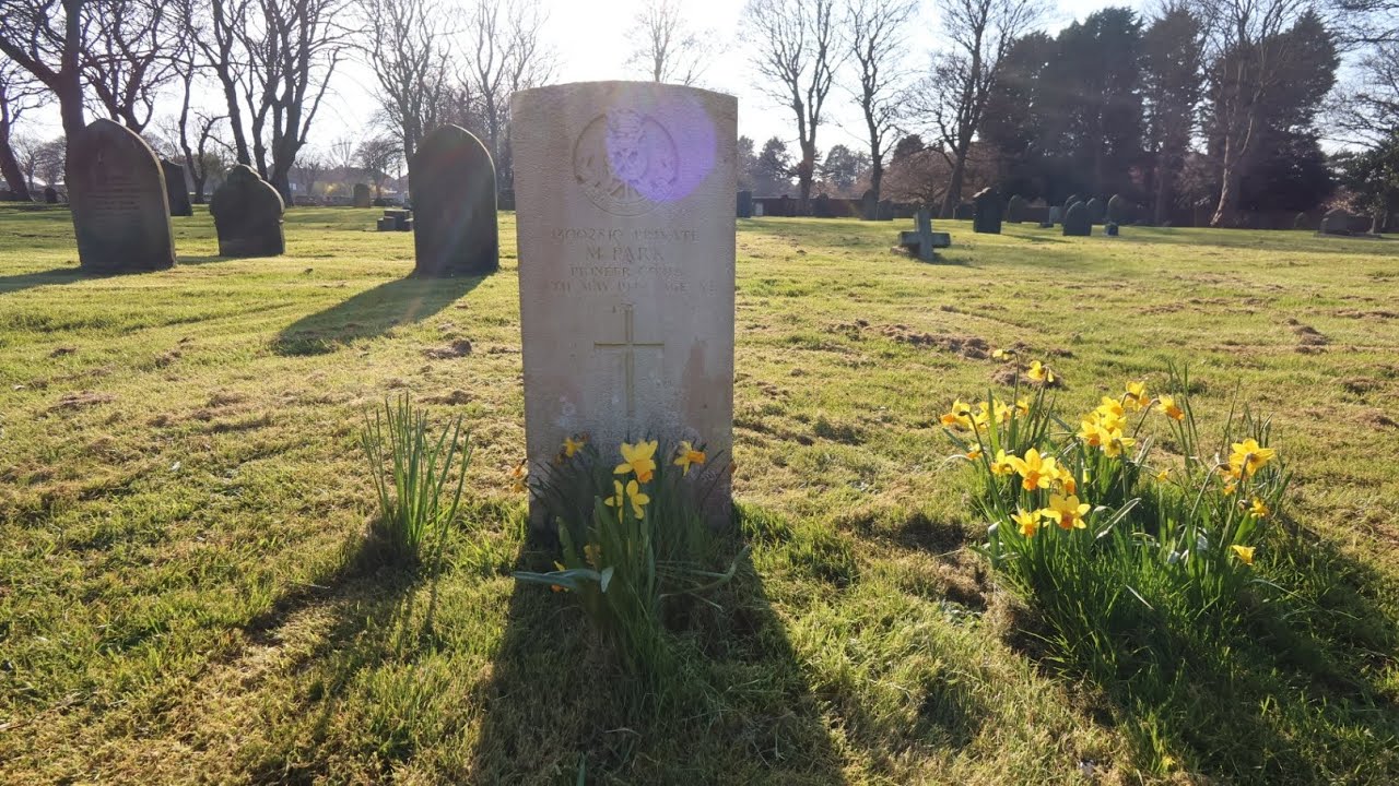 A SUNNY AFTERNOON AT BISHOPWEARMOUTH CEMETERY