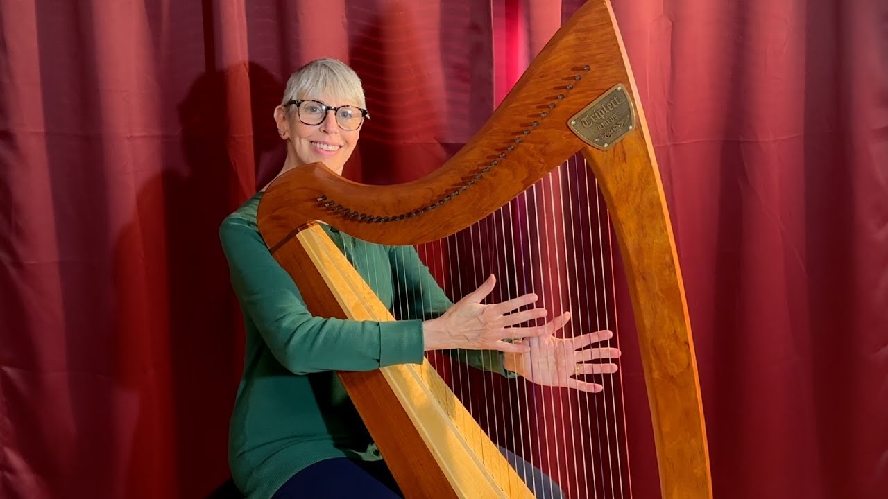 Bring a Torch, Jeanette, Isabella (CHRISTMAS HARP COVER)