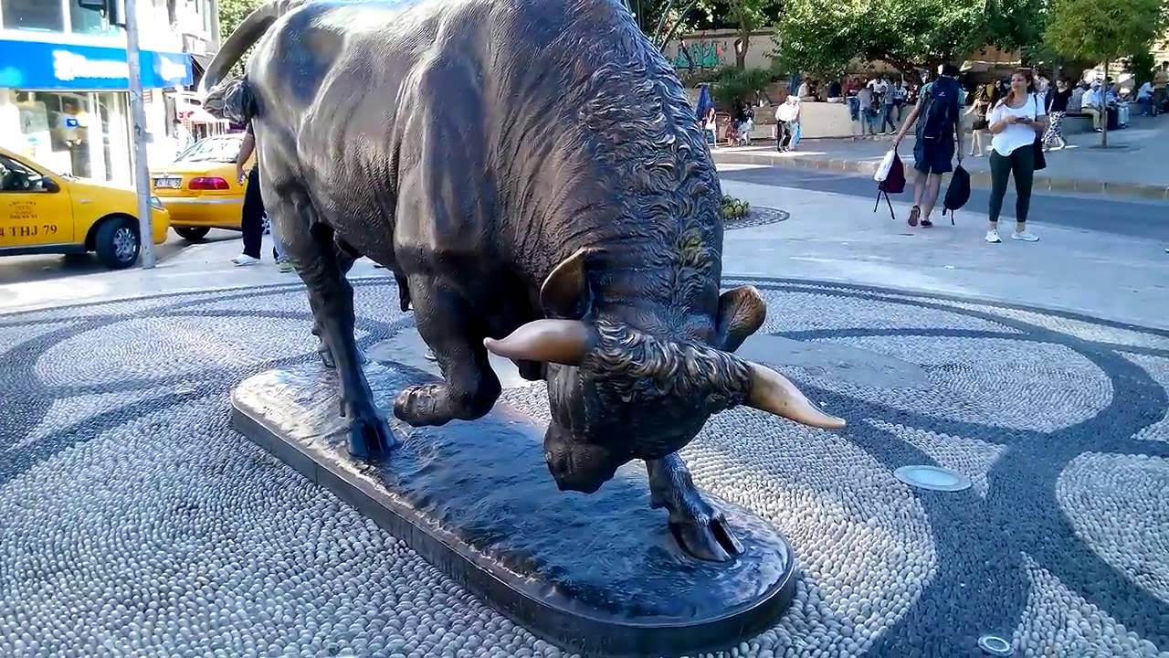 Kadıköy/ Tarihi Boğa Heykeli ve asıl hikâyesi