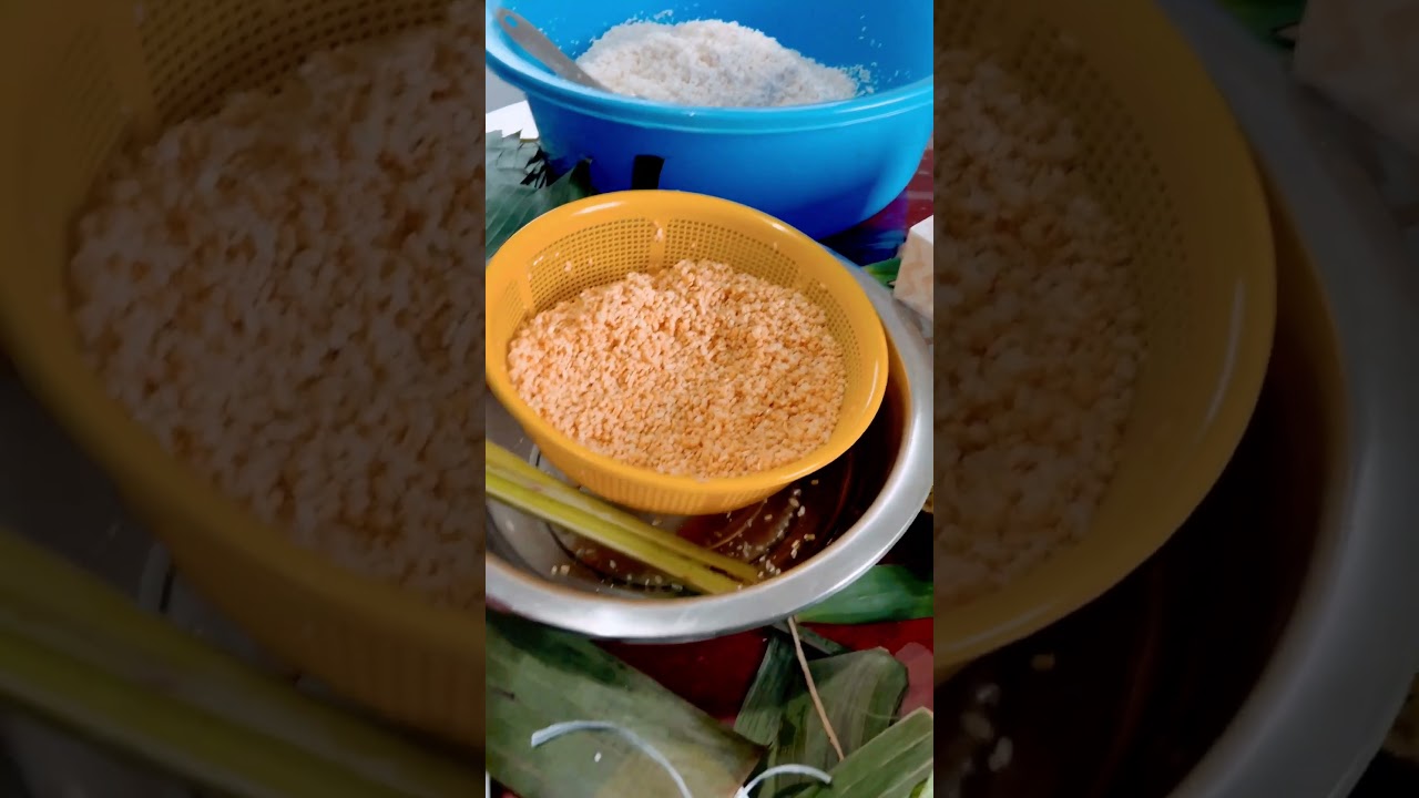 Cambodian Num Ansom #numanson #fyp #banhtet #ansom #khmertraditionalfood #khmerfood #bananaleafwrap