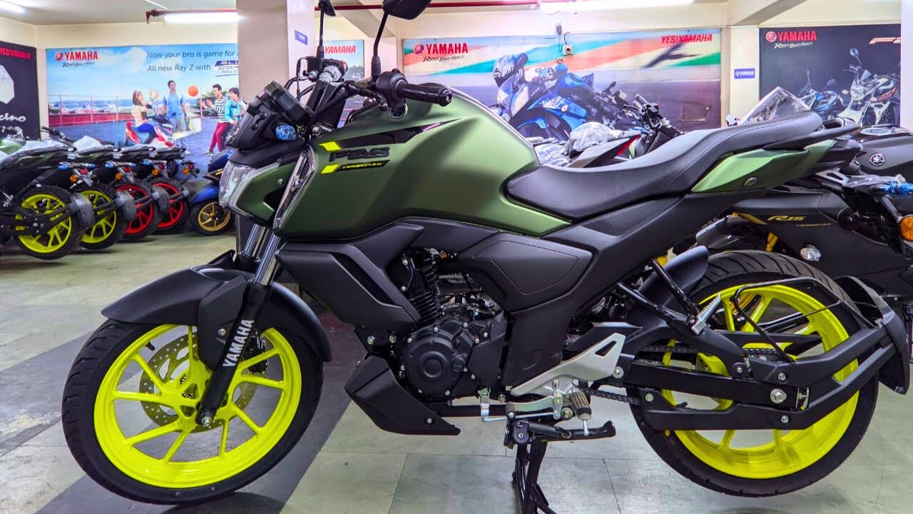 New Yamaha FZ-S Fi V4 DLX 2024 Model Cyber Green Colour | Detailed Review, Price, Mileage, Features😱