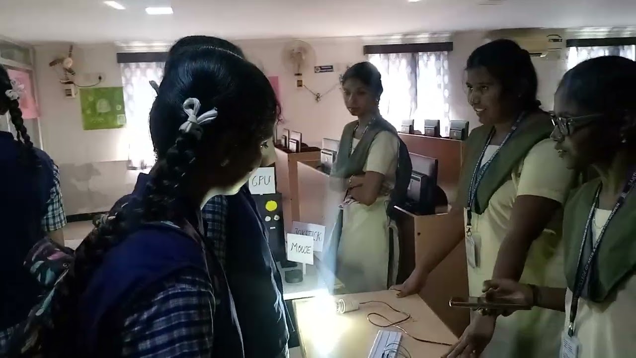 வெற்றிப் படிகள் ஃ சக்தி மகளிர் கலை மற்றும் அறிவியல் கல்லூரி ஃ 
