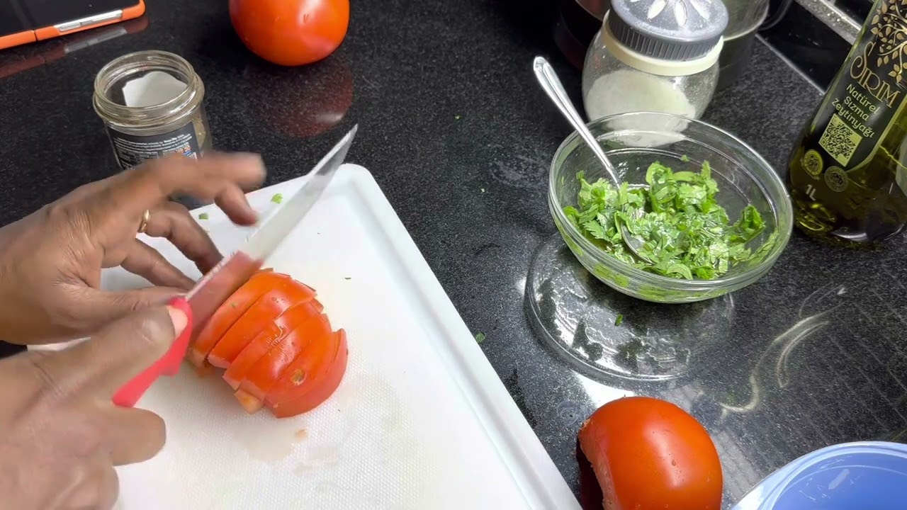Rougail tomate( salade de tomate)