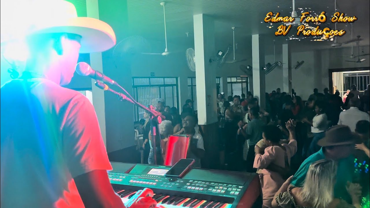 Bora dança aquele forrozinho top do interior 😊😊 e tome forró 😊😊