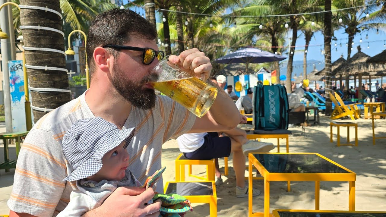 O zi de relaxare pe cea mai frumoasa plaja din centrul Vietnamului. Zburam spre sud