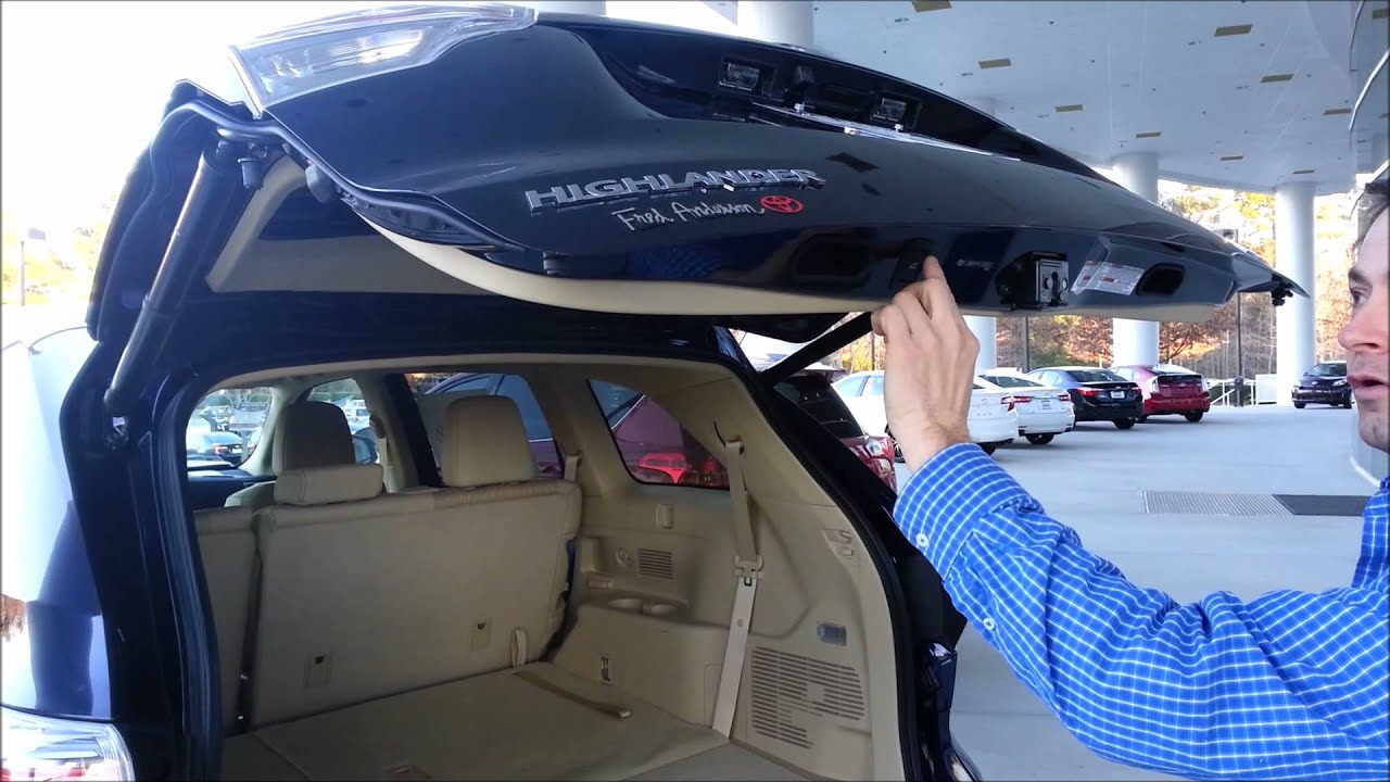 How to Adjust a Toyota Power Liftgate