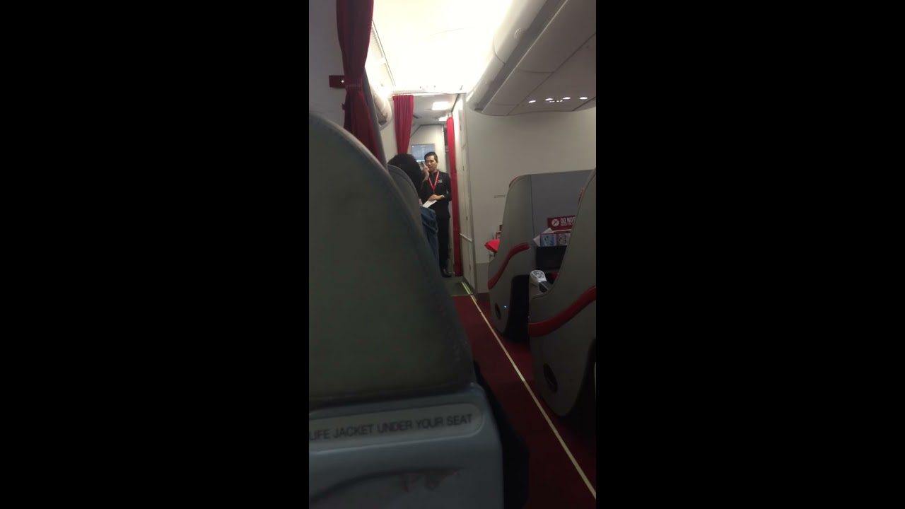 เฮฮาก่อนบิน พนักงานต้อนรับ Thai Air Asia X เป็นคนตลก
