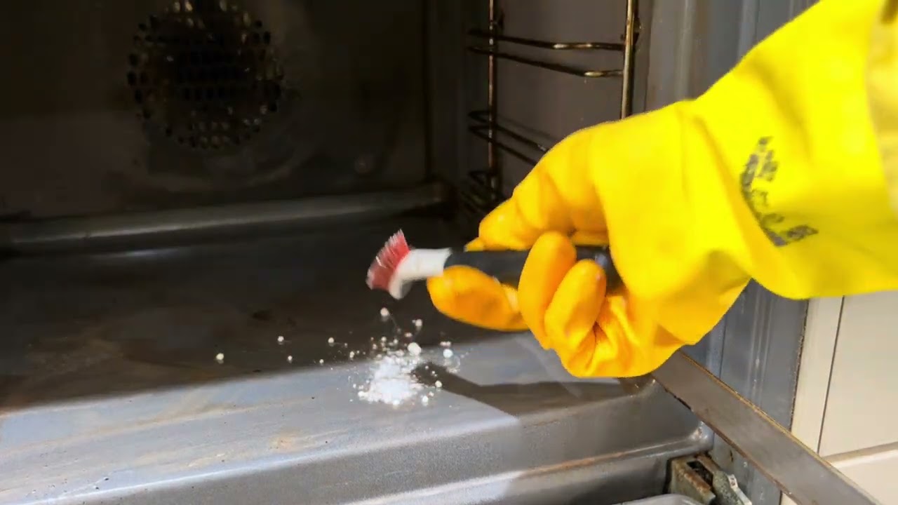 ASMR 🤫 - No Talking - Cleaning stove/oven 🧼🫧🧴❤️