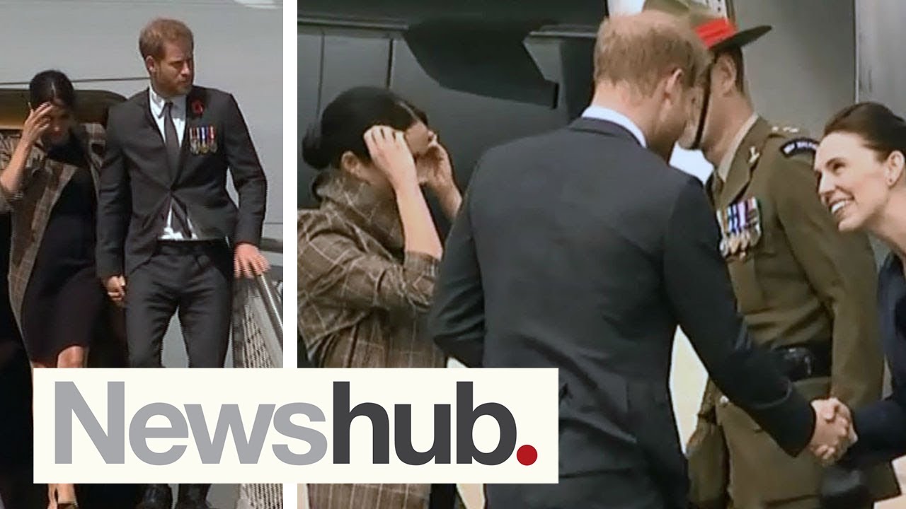 Meghan Markle, Prince Harry arrive in Wellington, New Zealand | Newshub