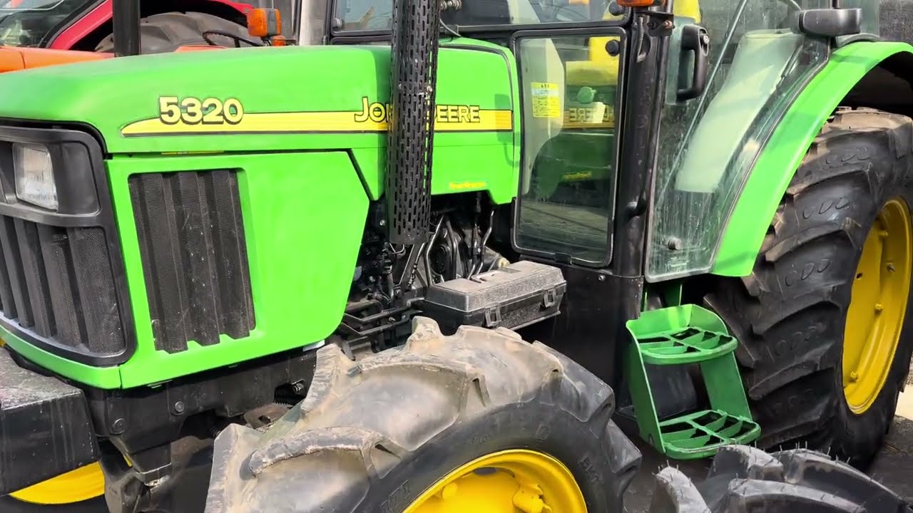 Máy cày John derre 5320 cabin hàng bãi đẹp xuất sắc . Lh 0867458433