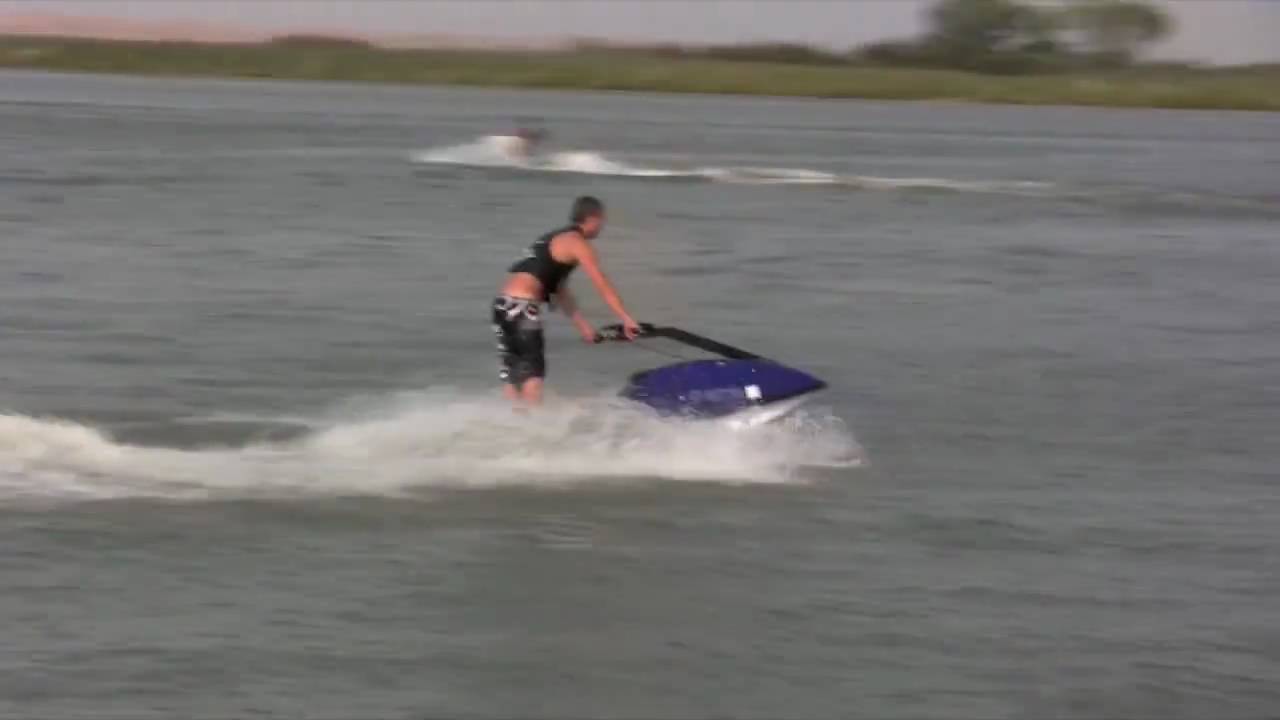 SUPERJET  FREESTYLE BARREL ROLLS AND NOSE STABS