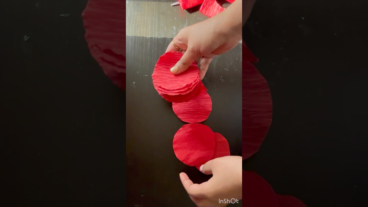 Simple and easy crepe paper flower ! Rose making from crepe paper #crepepapercraft #paperflower #diy