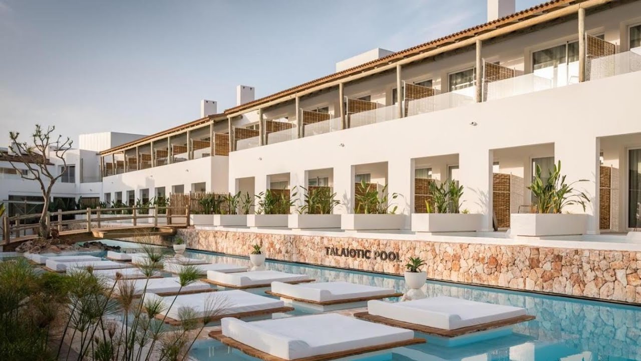 Lago Resort Menorca - Suites del Lago Adults Only, Cala'n Bosch | Holidays In Europe