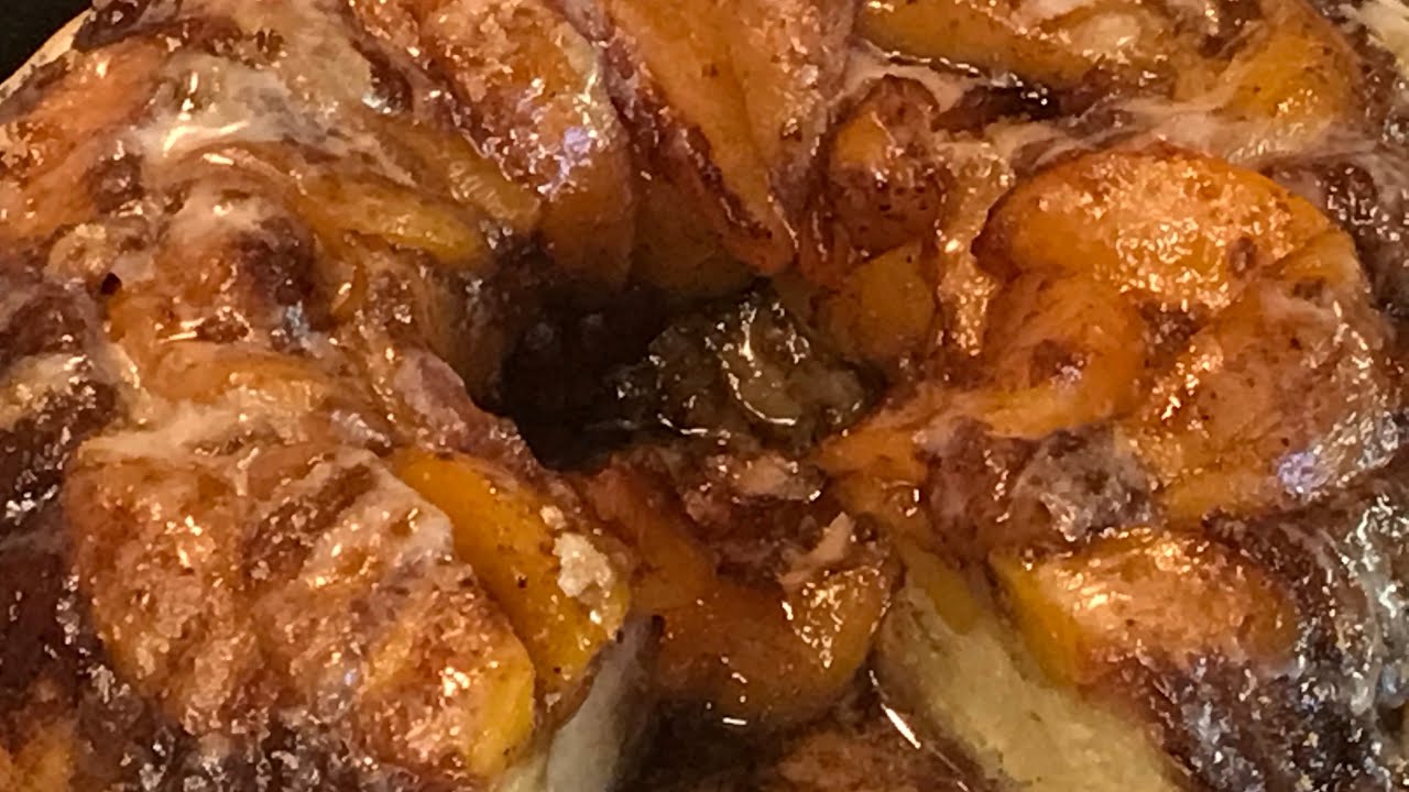 OLD SCHOOL PEACH COBBLER POUND CAKE
