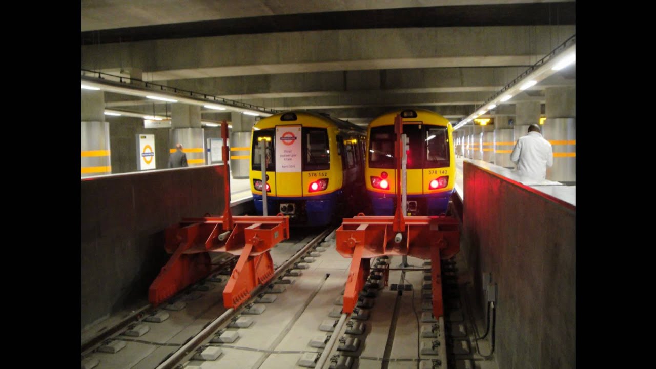 Dalston Junction Overground Station 27 April 2010