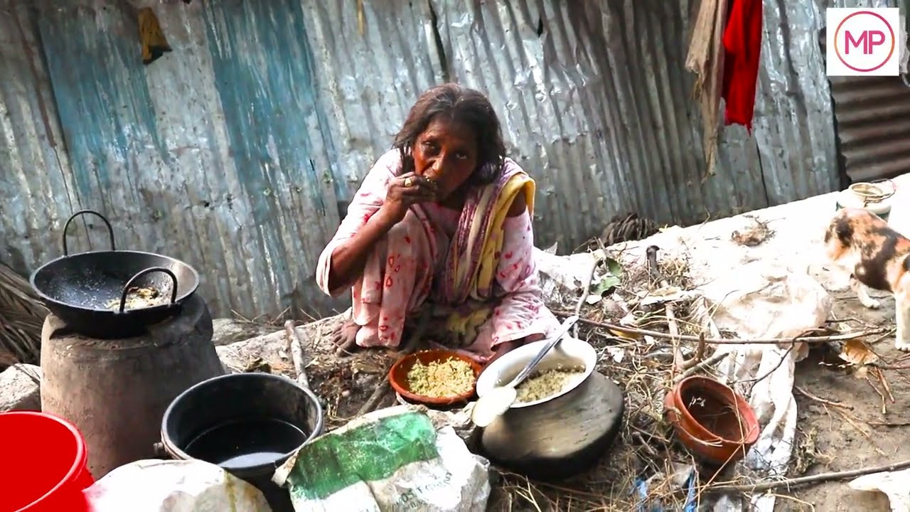 রত্না পাগলী নানি কি এসব খাচ্ছে দেখুন real life story ।Mental Protiva