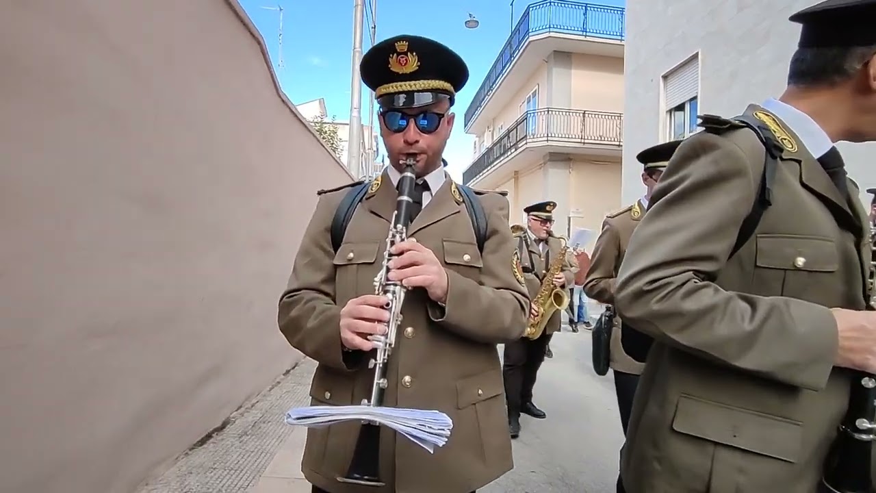 Marcia Per Mimmo Banda di Triggiano 11/11/23 Adelfia Processione di San Trifone