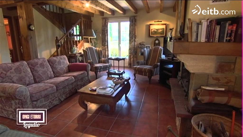 Caserío de estilo vasco francés en Legutio