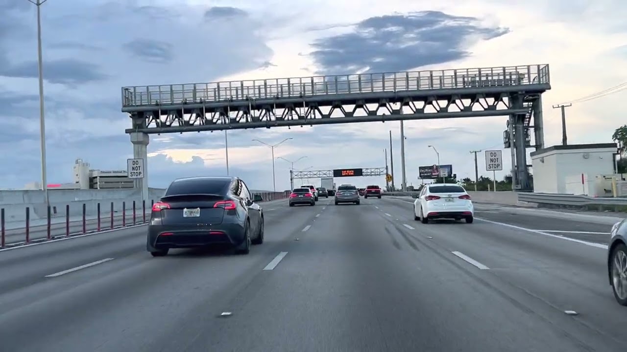Driving From Miami To The Everglades