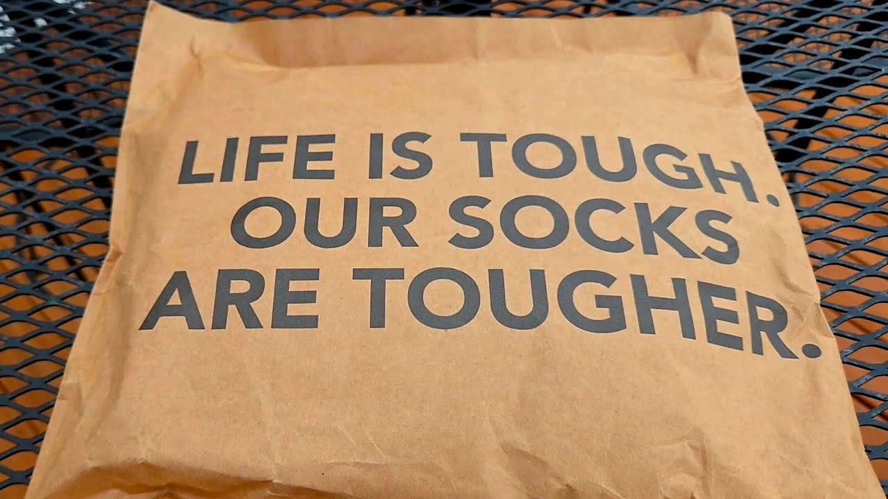 Действует ли пожизненная гарантия на носки Darn Tough Socks???