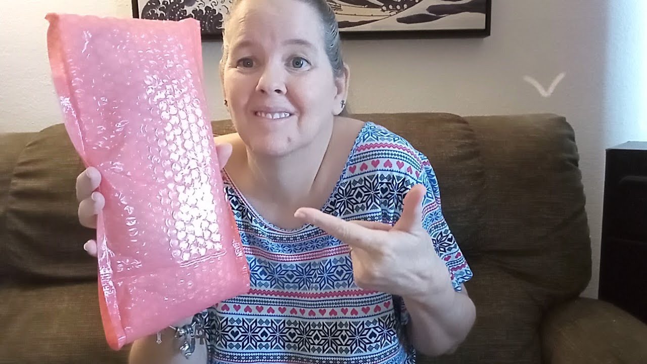 Opening my Diamond Painting Pro kit, with some reviews on items I purchased 🤩