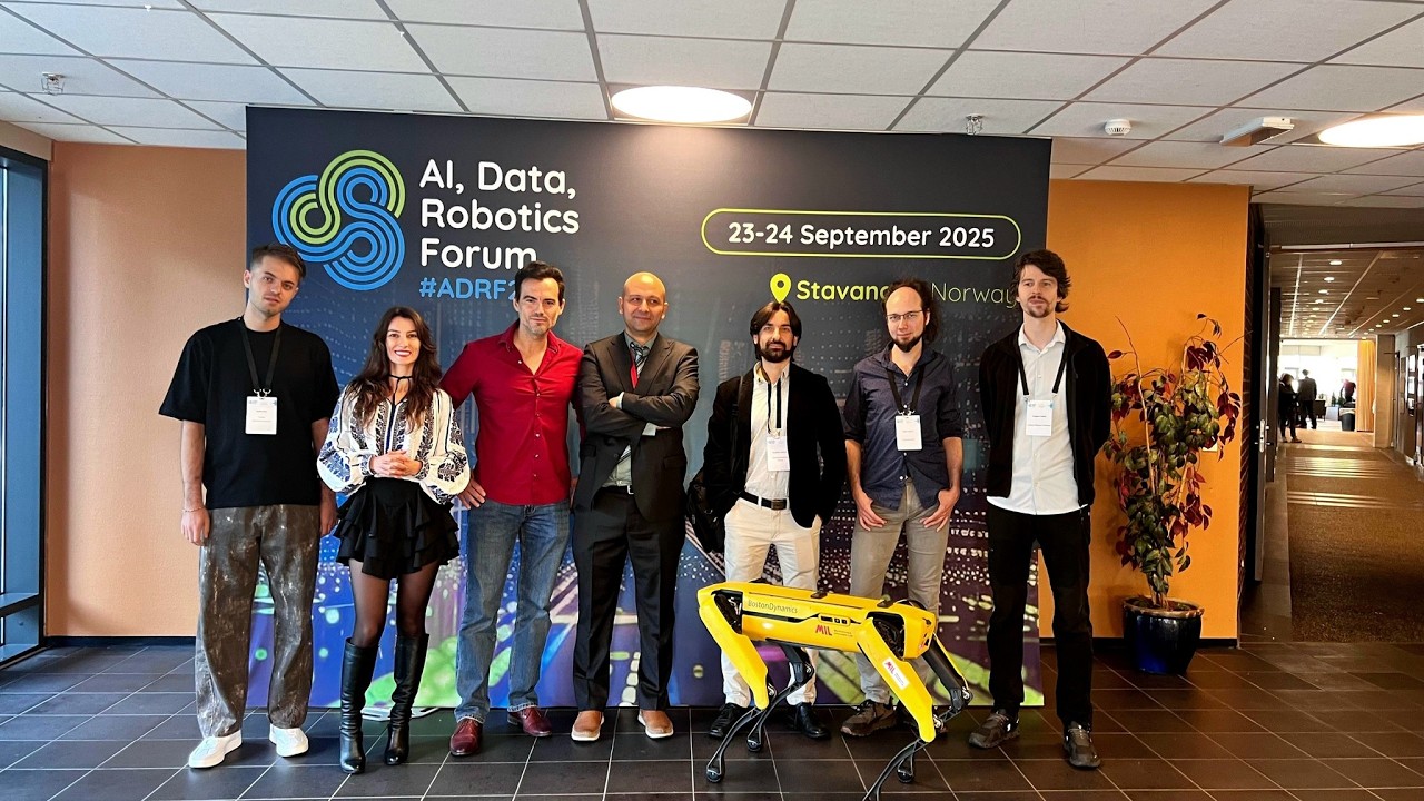 Prof. Dr. Marius Leordeanu presenting his vision about seeing the reality @AI, Data&Robotics Forum