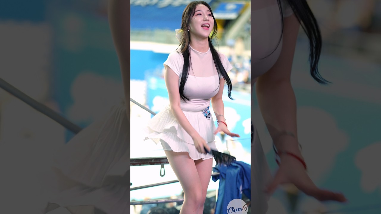 시력향상되는 시스루 김현영 치어리더 직캠 Kim Hyun-Young Cheerleader 우리카드 241212 |8K