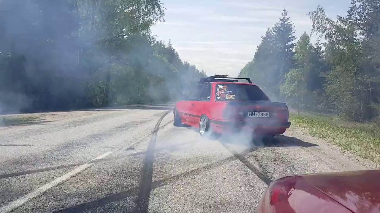 bmw e30 m20b28 rolling burnout + soundcheck