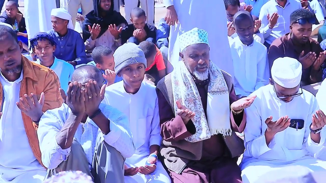 Salaad roob-doon ah oo maanta laga tukaday magalada Borama.
