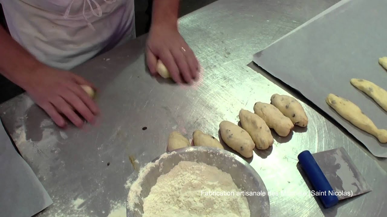Alsace - fabrication artisanale des Männele