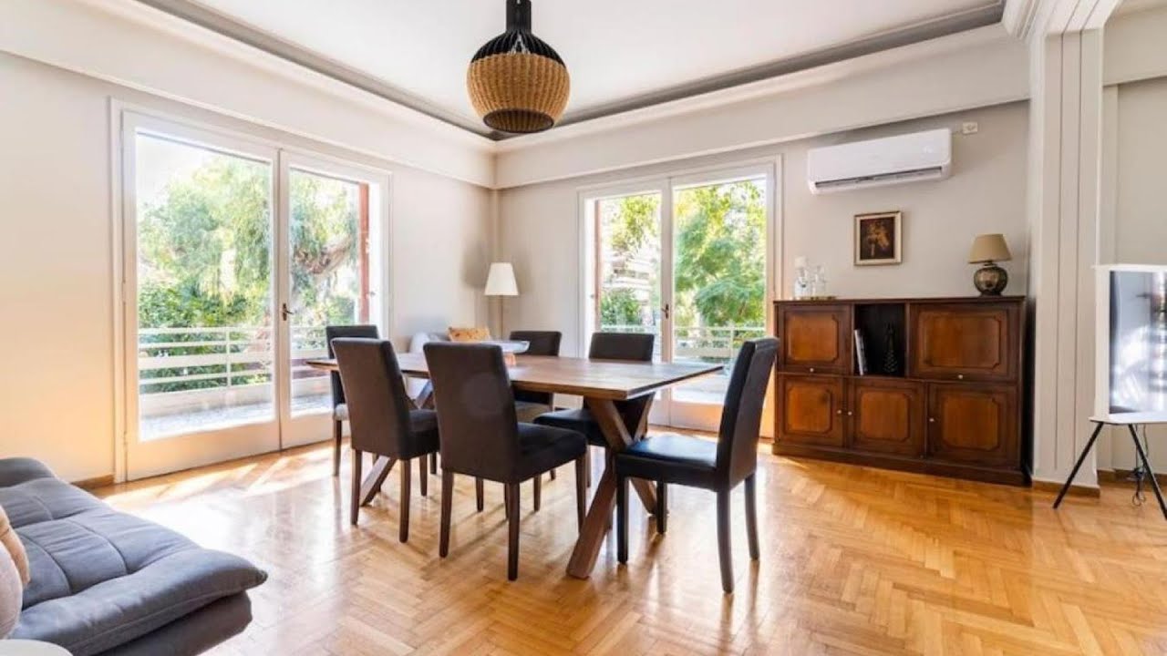 Spacious renovated flat in the Athens Riviera | Athens, Greece | Hotel Review 🌟