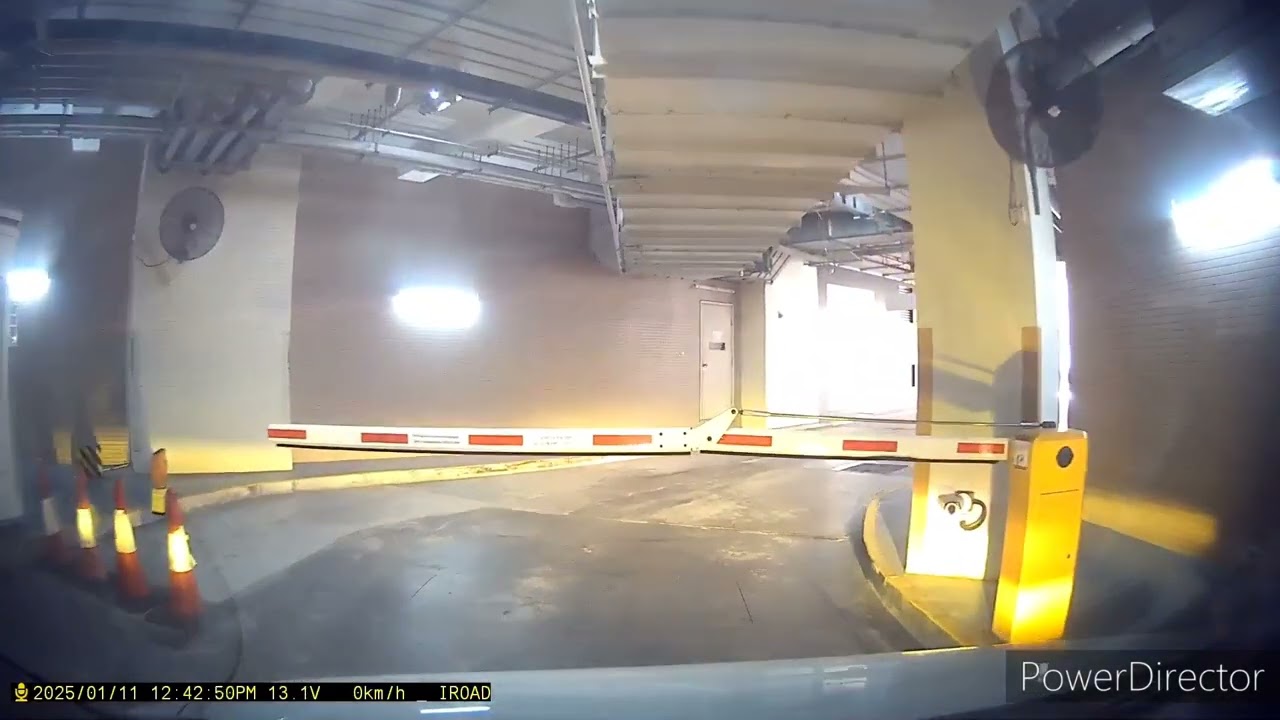 將軍澳廣場停車場（出）