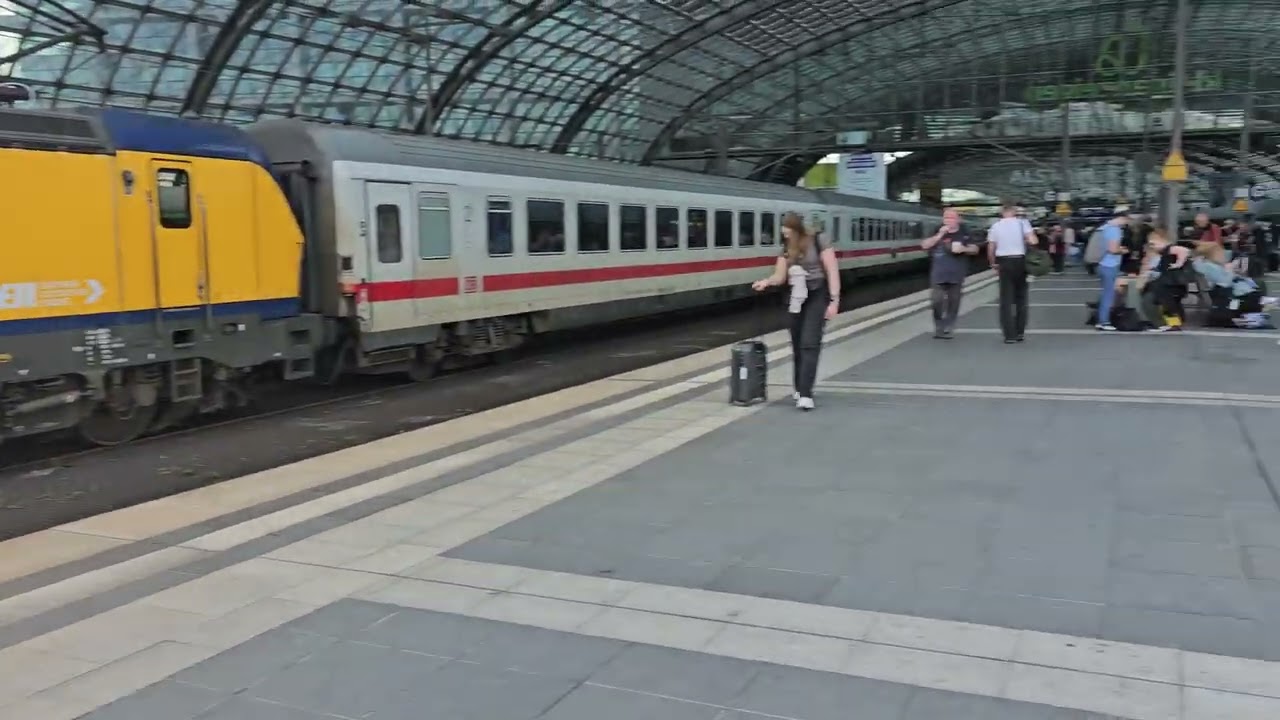 NS Class 193 - and Polish train at Berlin Hauptbahnhof Station on 11/09/25