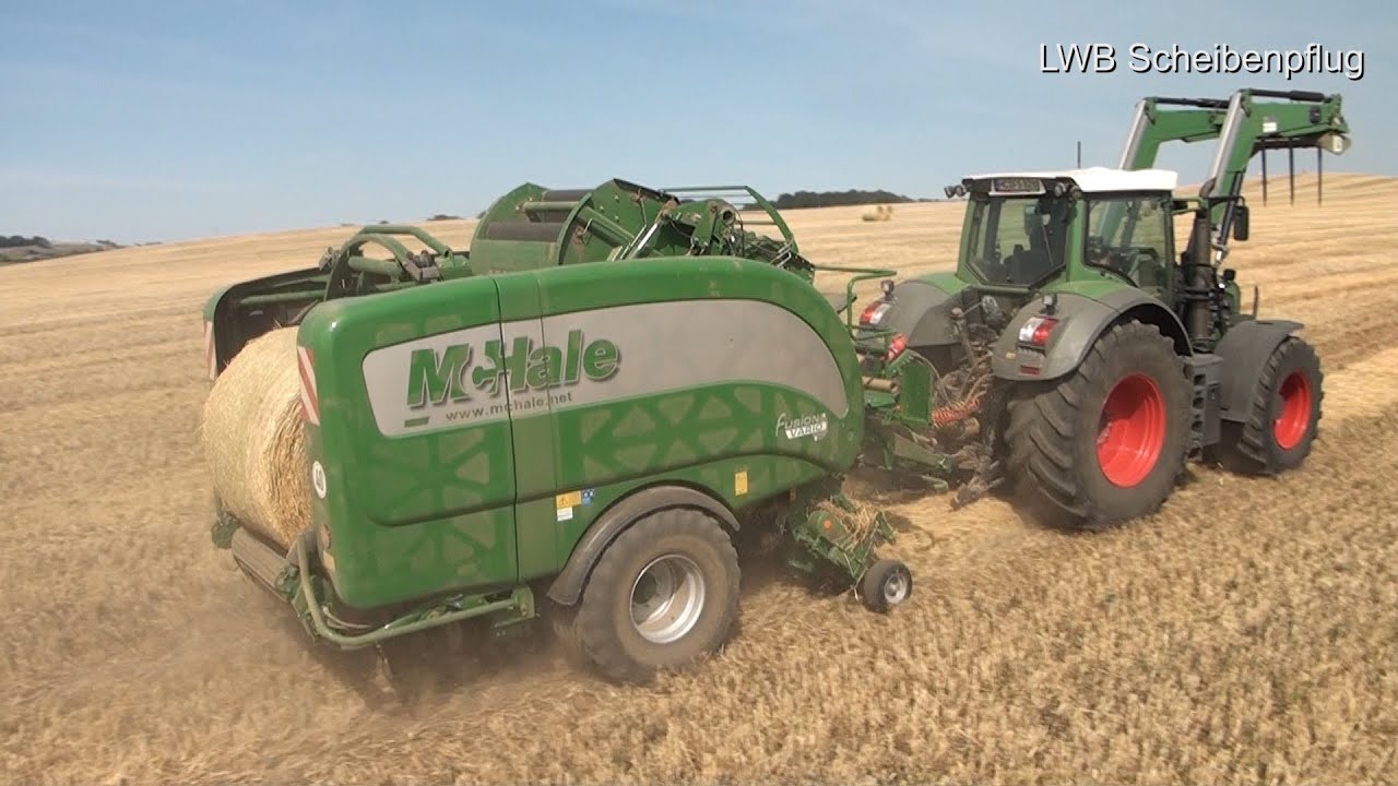 Stroh pressen mit der McHale Fusion Vario - Landwirtschaftsbetrieb Scheibenpflug