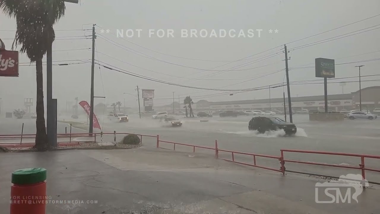 08-14-2022 Corpus Christi, TX - Flash flooding goes from nothing to 3 feet in minutes.