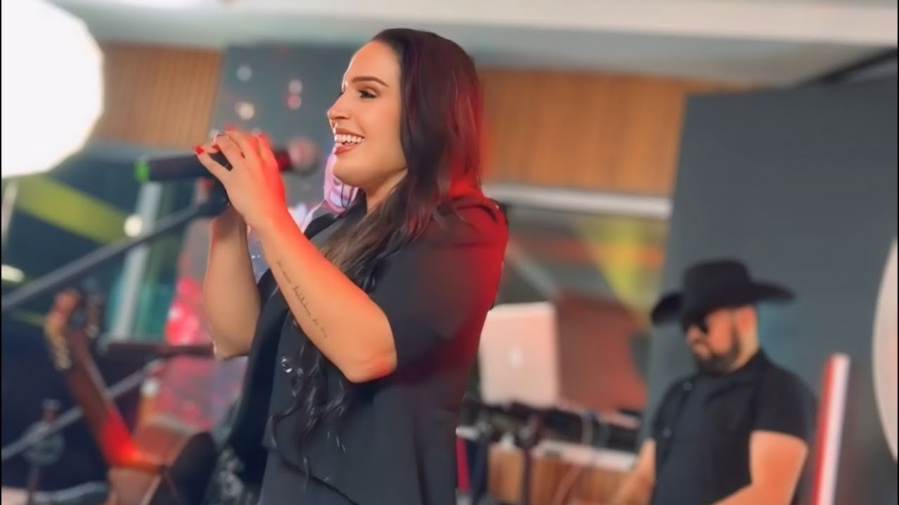 Jennifer Peña  - “Si Tu Te Vas”