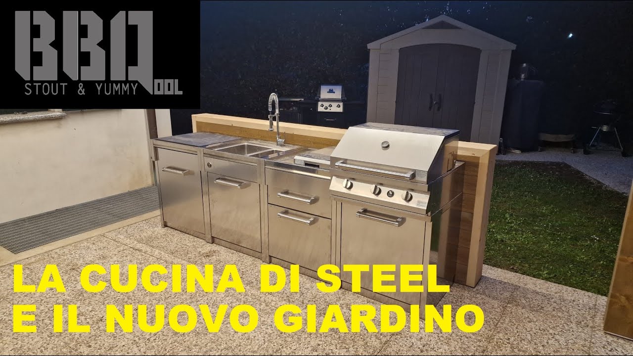 La cucina da esterno di Steel e il giardino di BBQOOL